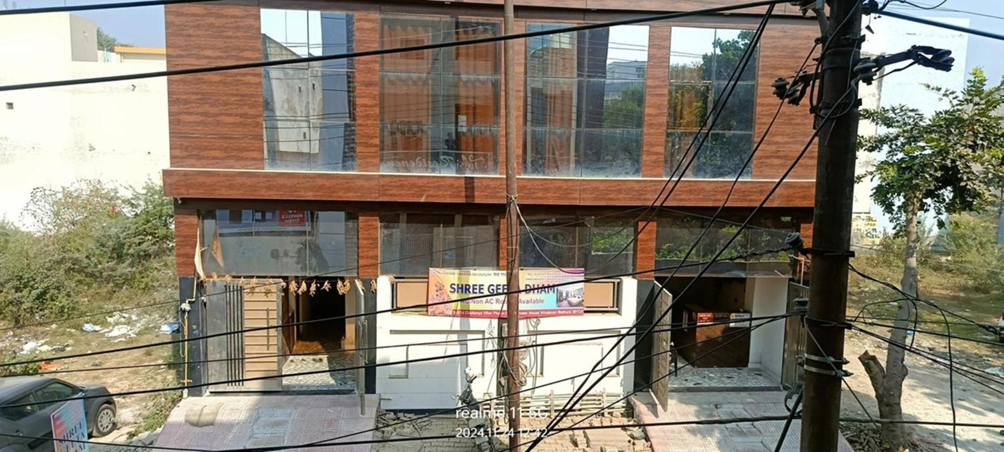 Hotel Geeta Dham à Vrindāvan Extérieur photo